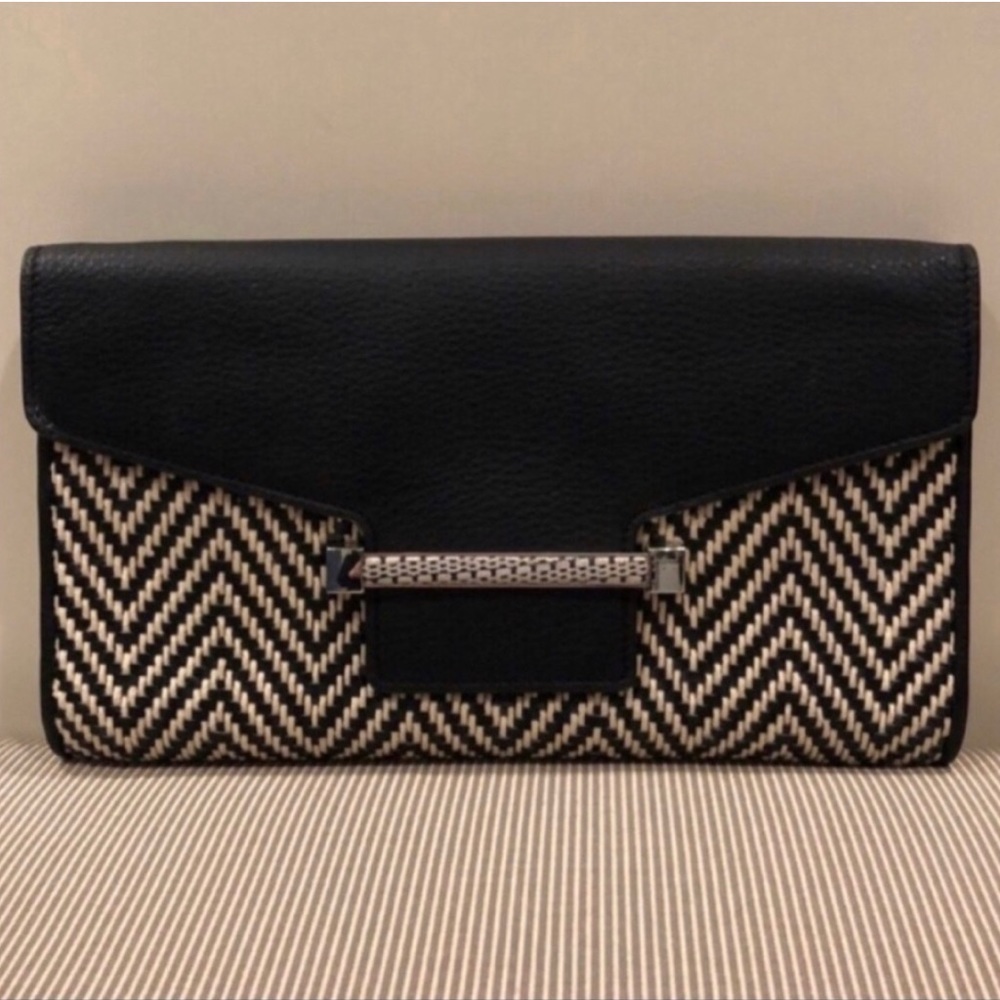 NWOT Vince Camuto Julia Clutch